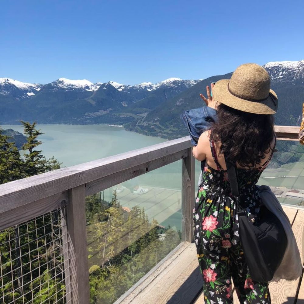 Meet your Posher, Yasmine